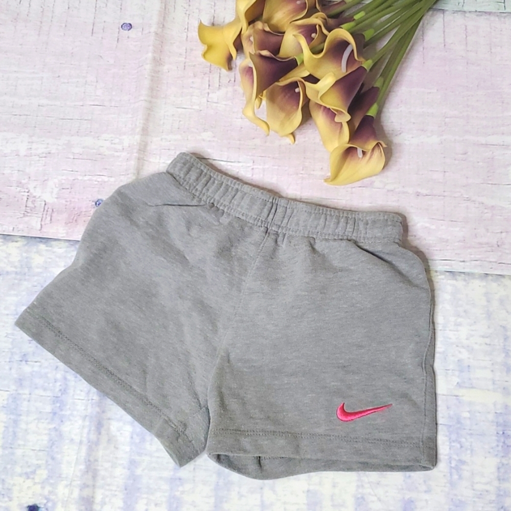 Kid's Nike Active Shorts